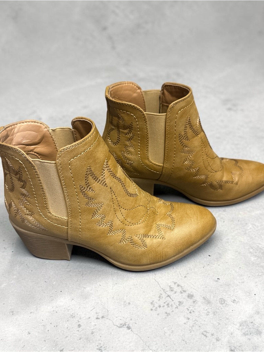 Global Win Women's Western-Inspired Ankle Booties in Tan